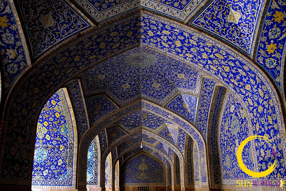Isfahan - Tiling Art in Iran